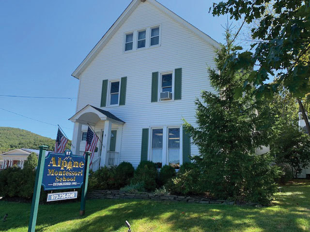 Exterior Front of Alpine Montessori School in Sparta NJ