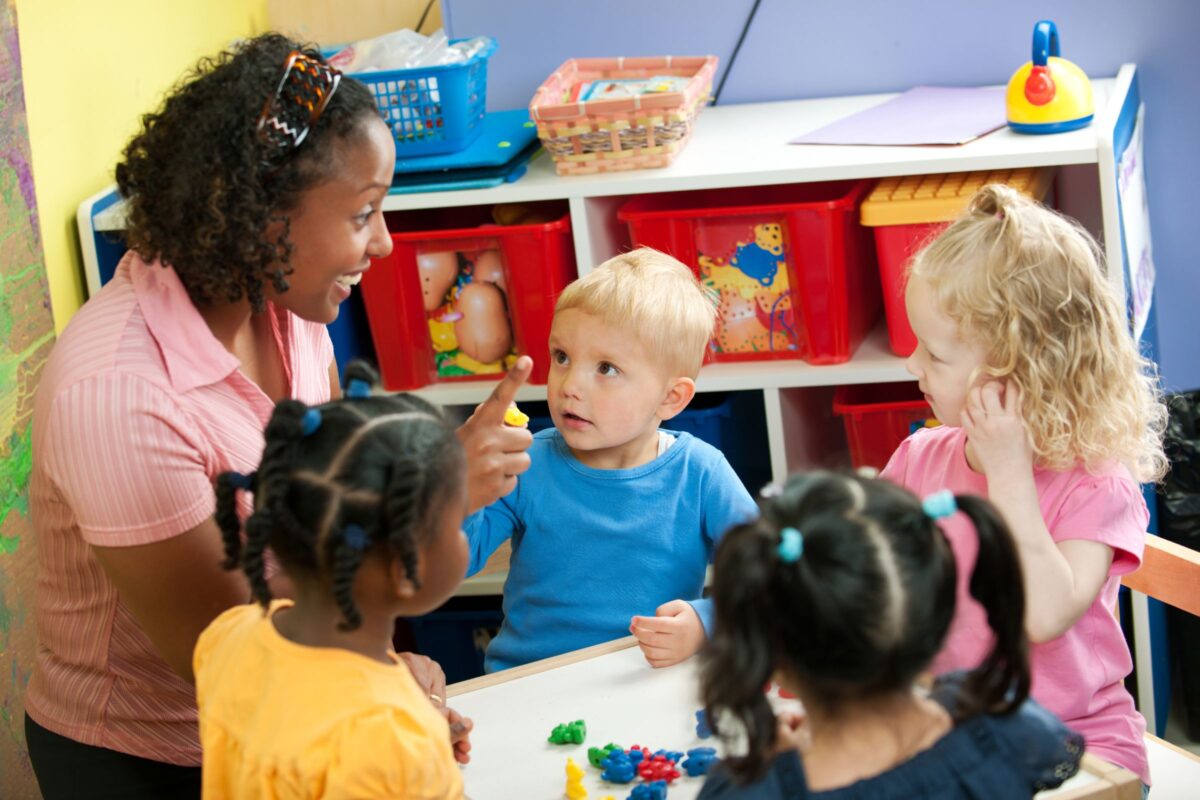 Montessori Classroom Features That Support Independence